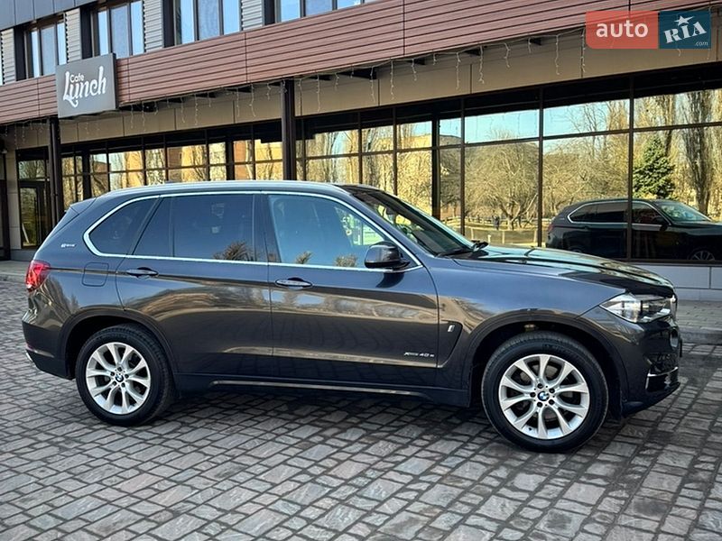 Внедорожник / Кроссовер BMW X5 2017 в Полтаве