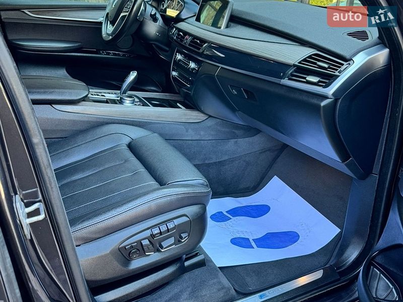 Внедорожник / Кроссовер BMW X5 2017 в Полтаве