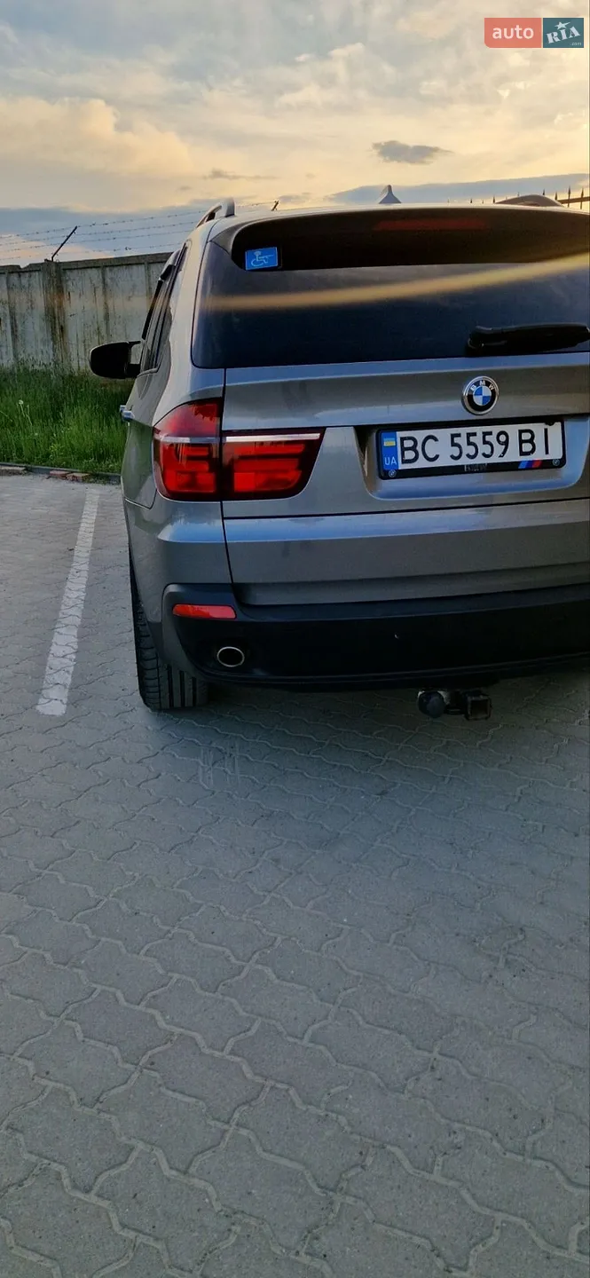 2010 BMW X5 - мініатюра 10