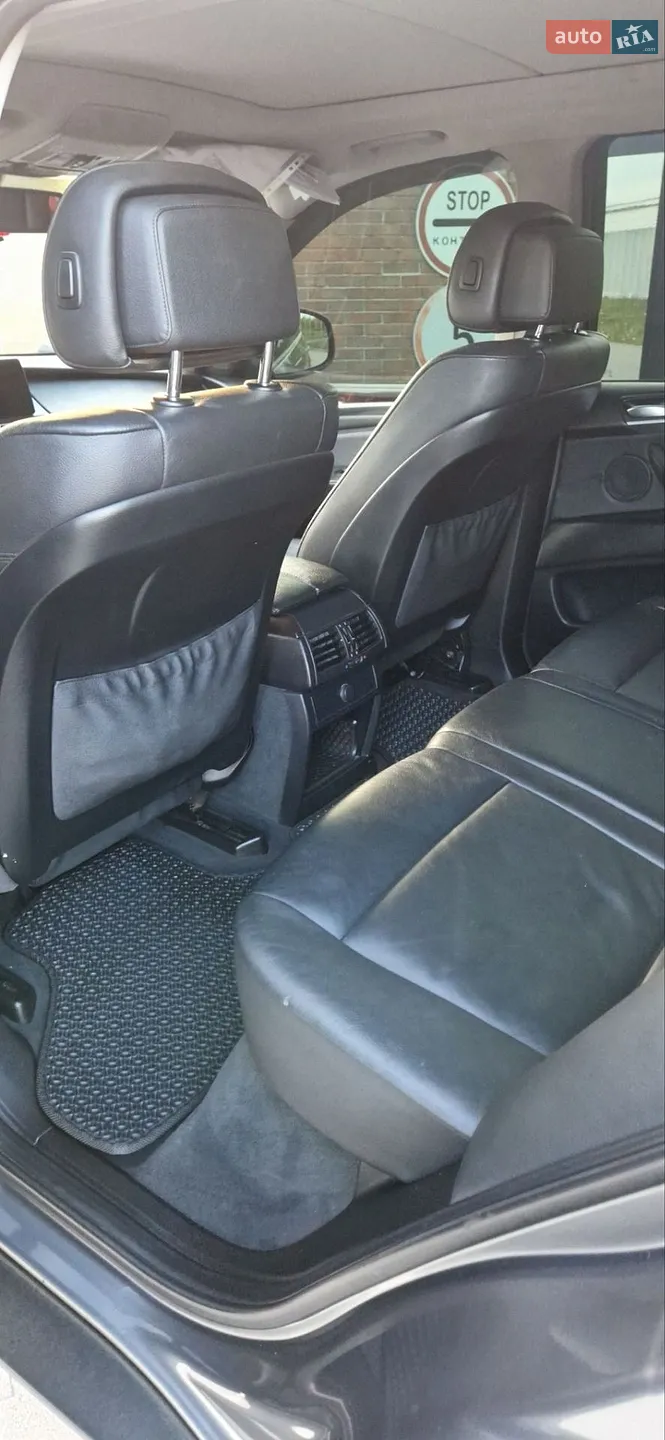 2010 BMW X5 - мініатюра 12