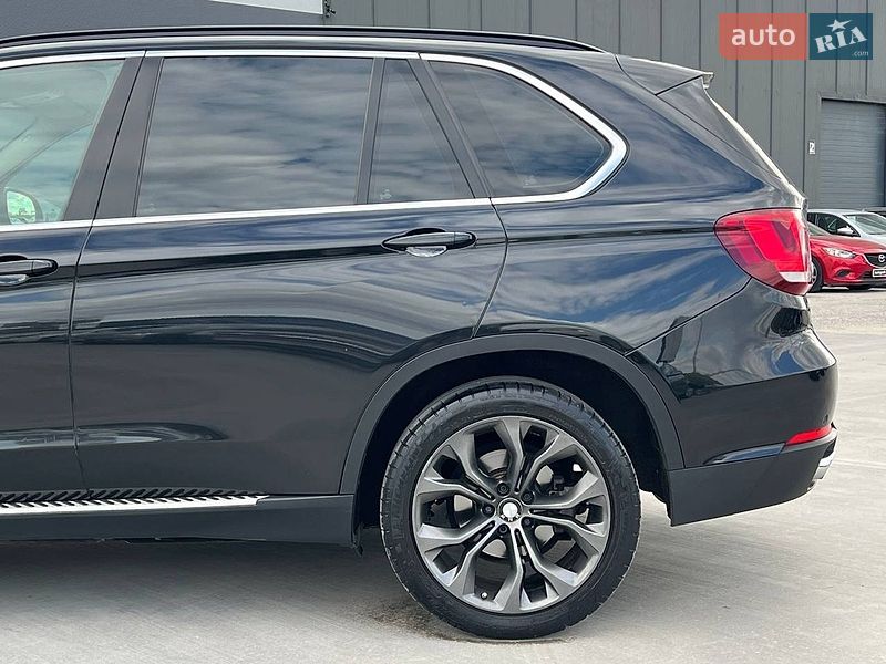 Позашляховик / Кросовер BMW X5 2015 в Львові
