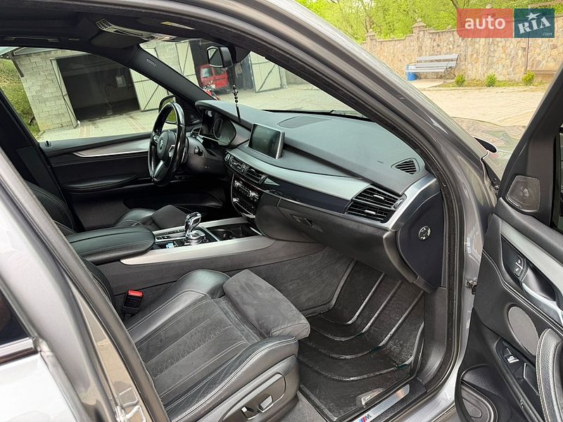 Позашляховик / Кросовер BMW X5 2015 в Івано-Франківську