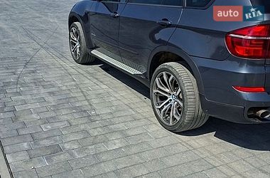Внедорожник / Кроссовер BMW X5 2012 в Черновцах