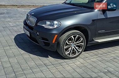 Внедорожник / Кроссовер BMW X5 2012 в Черновцах