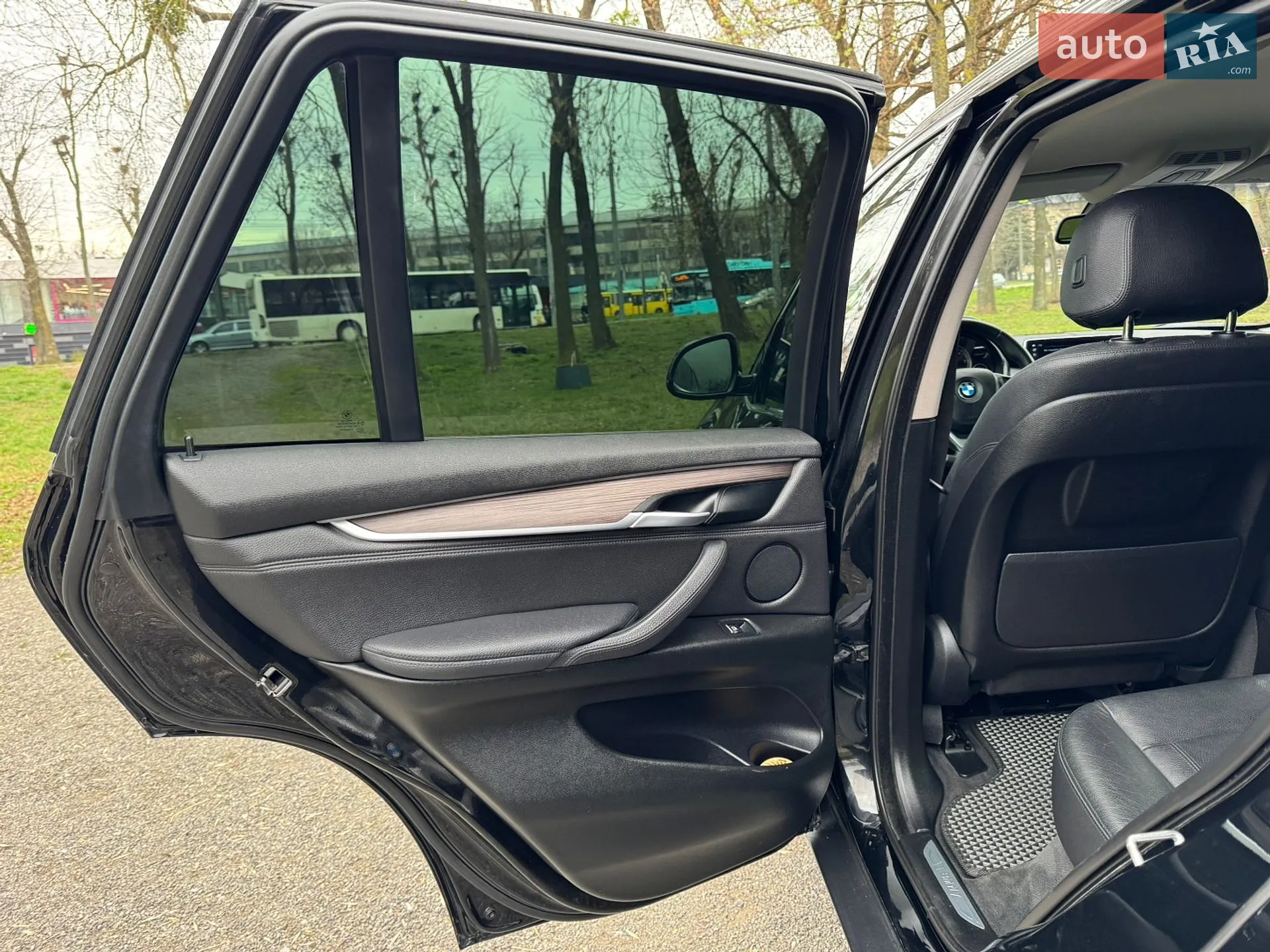 2016 BMW X5 - мініатюра 18