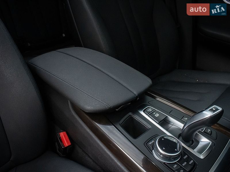 Внедорожник / Кроссовер BMW X5 2013 в Киеве