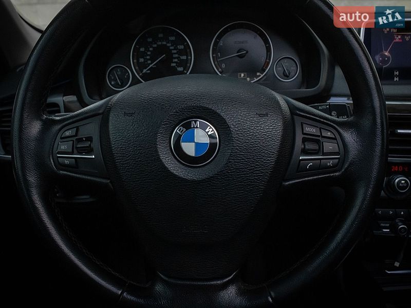 Внедорожник / Кроссовер BMW X5 2013 в Киеве