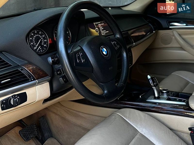 Позашляховик / Кросовер BMW X5 2012 в Миколаєві