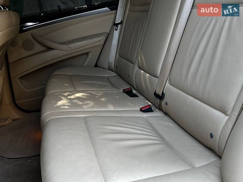 Позашляховик / Кросовер BMW X5 2012 в Миколаєві