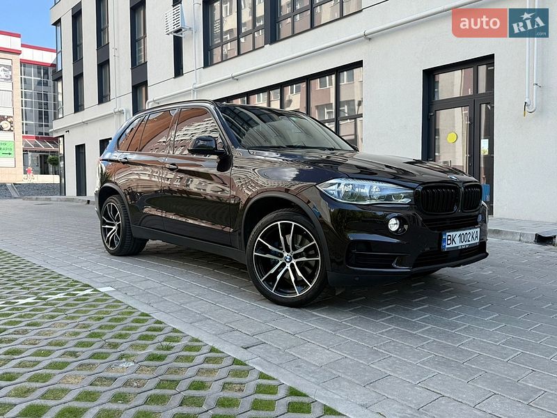Внедорожник / Кроссовер BMW X5 2015 в Ровно