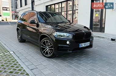 Внедорожник / Кроссовер BMW X5 2015 в Ровно