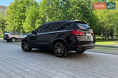 Внедорожник / Кроссовер BMW X5 2015 в Ровно