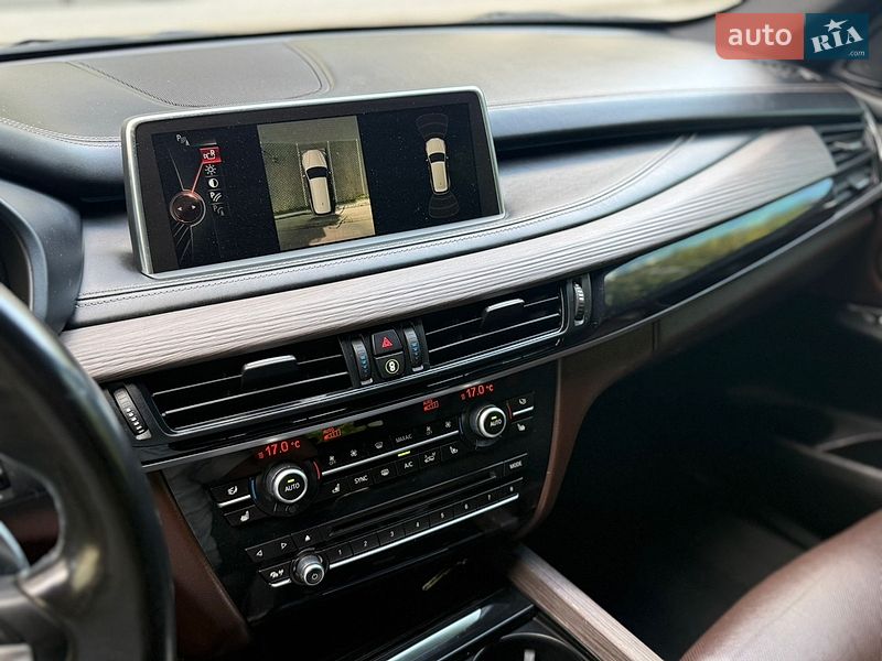 Внедорожник / Кроссовер BMW X5 2015 в Ровно