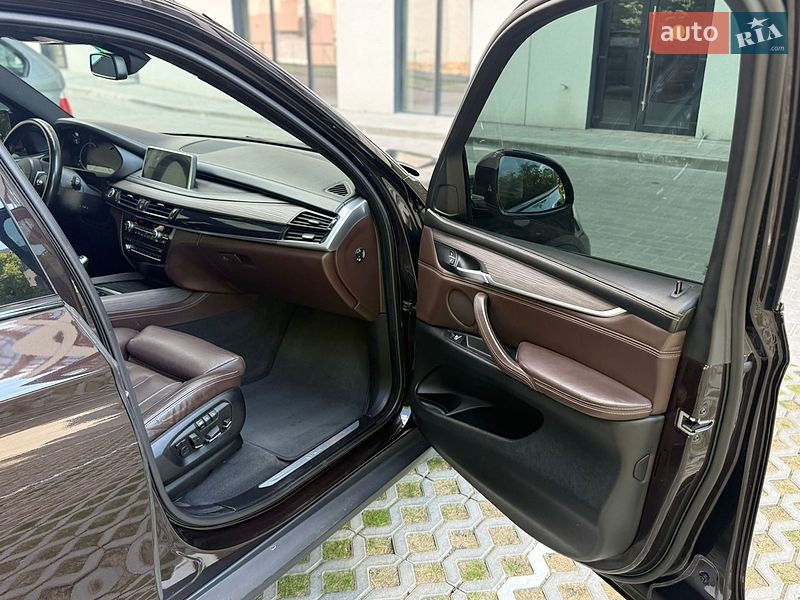 Внедорожник / Кроссовер BMW X5 2015 в Ровно
