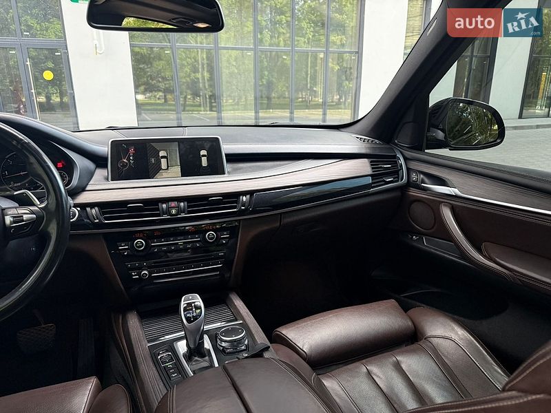 Внедорожник / Кроссовер BMW X5 2015 в Ровно