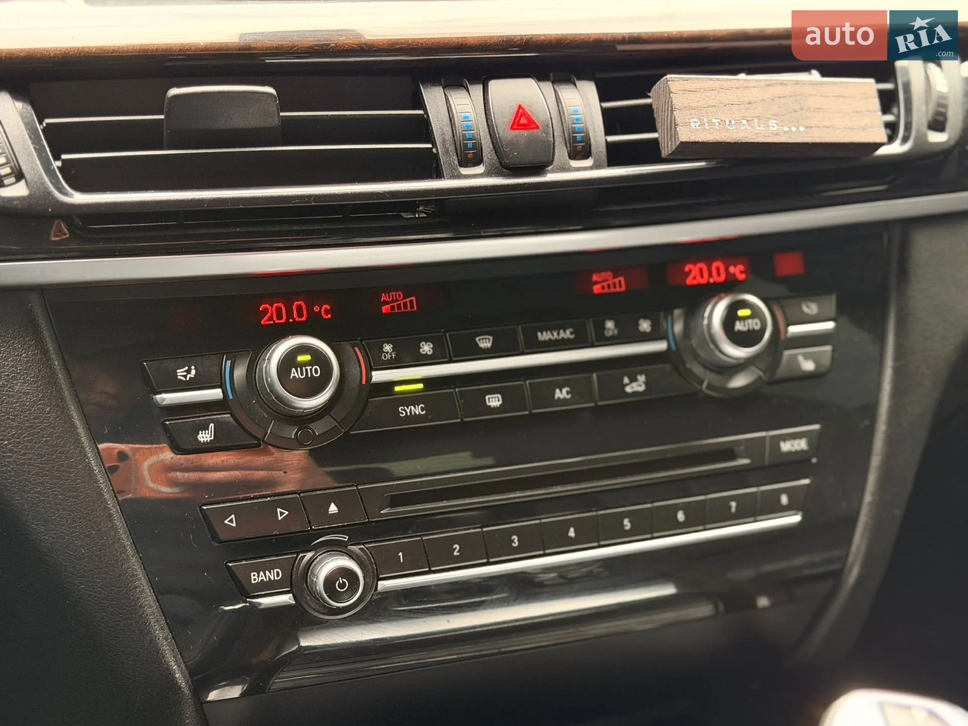 2015 BMW X5 - мініатюра 37