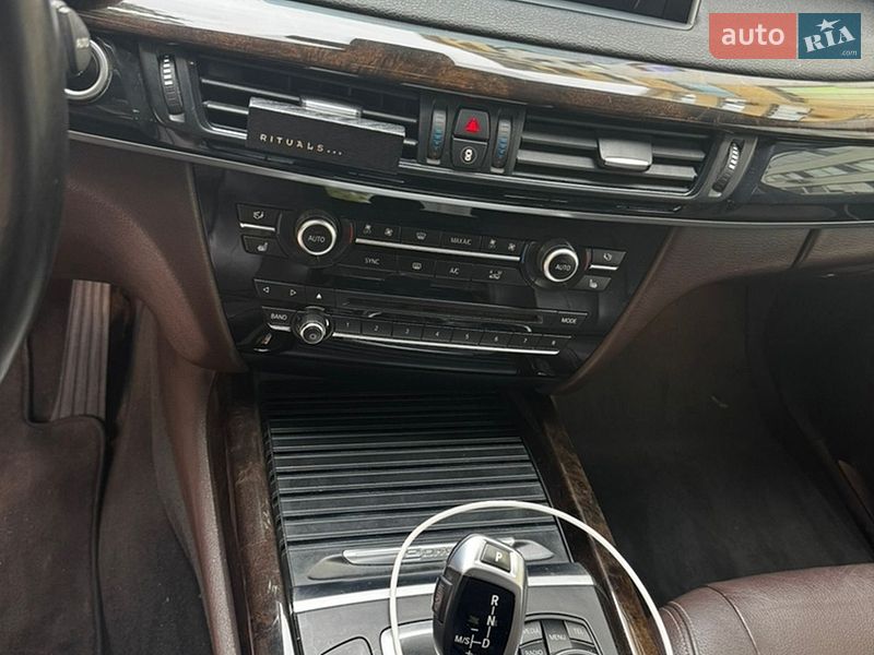 Внедорожник / Кроссовер BMW X5 2016 в Киеве