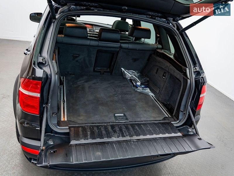 Позашляховик / Кросовер BMW X5 2008 в Києві