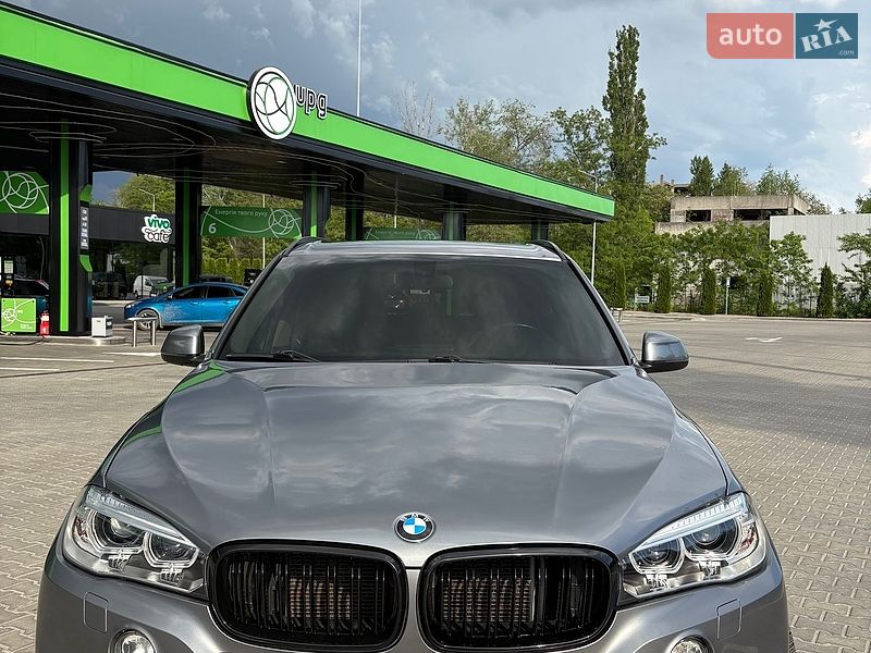 Внедорожник / Кроссовер BMW X5 2016 в Кременчуге