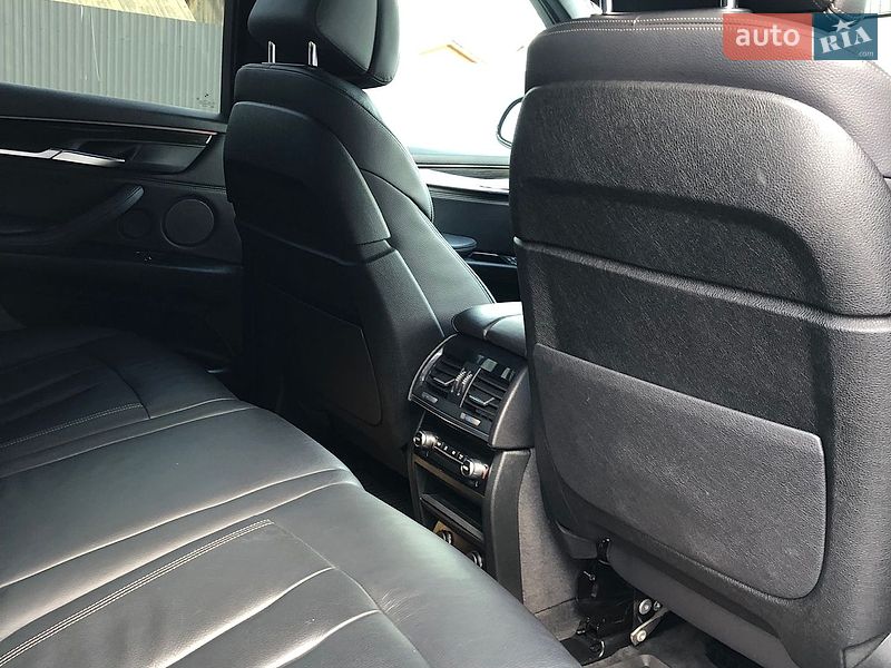 Внедорожник / Кроссовер BMW X5 2017 в Костополе
