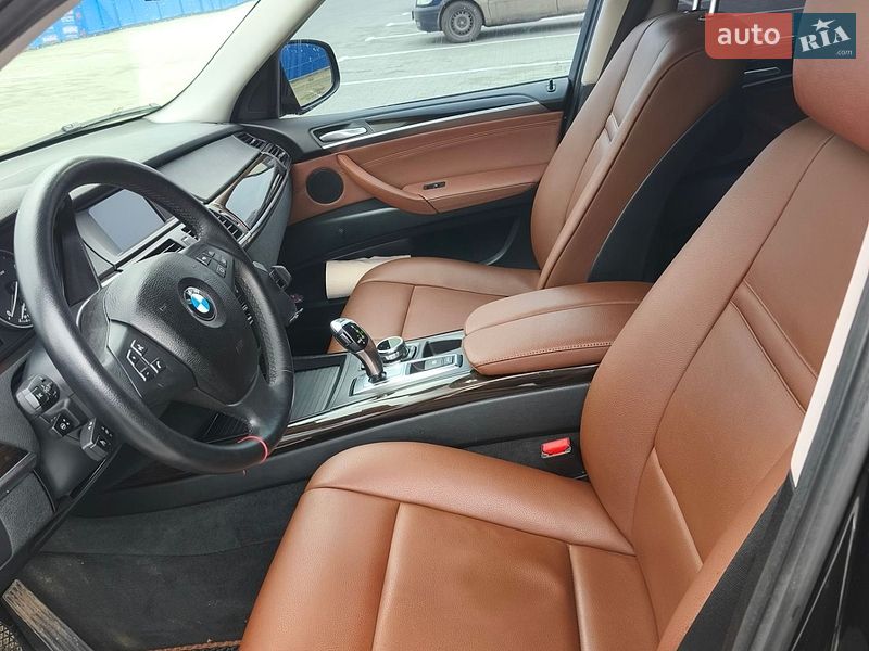 Внедорожник / Кроссовер BMW X5 2011 в Виннице
