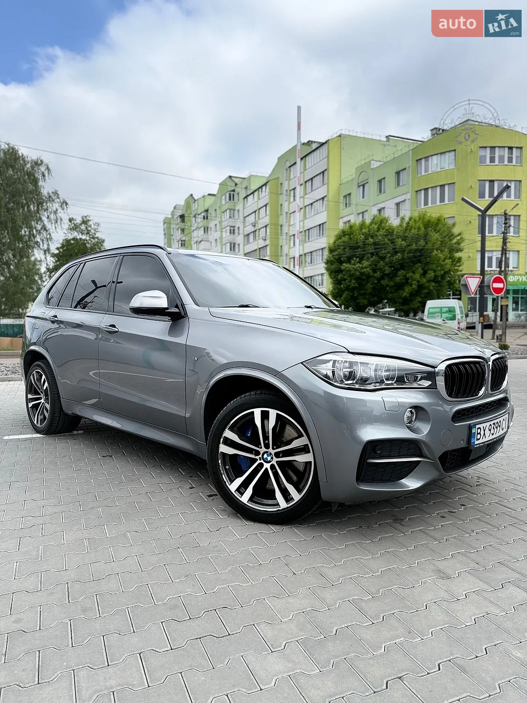 2016 BMW X5 - мініатюра 2