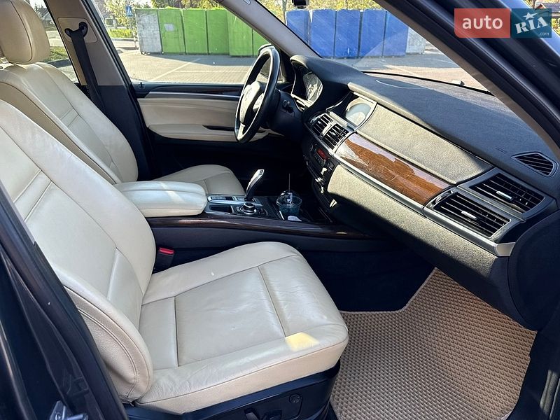 Позашляховик / Кросовер BMW X5 2013 в Коломиї