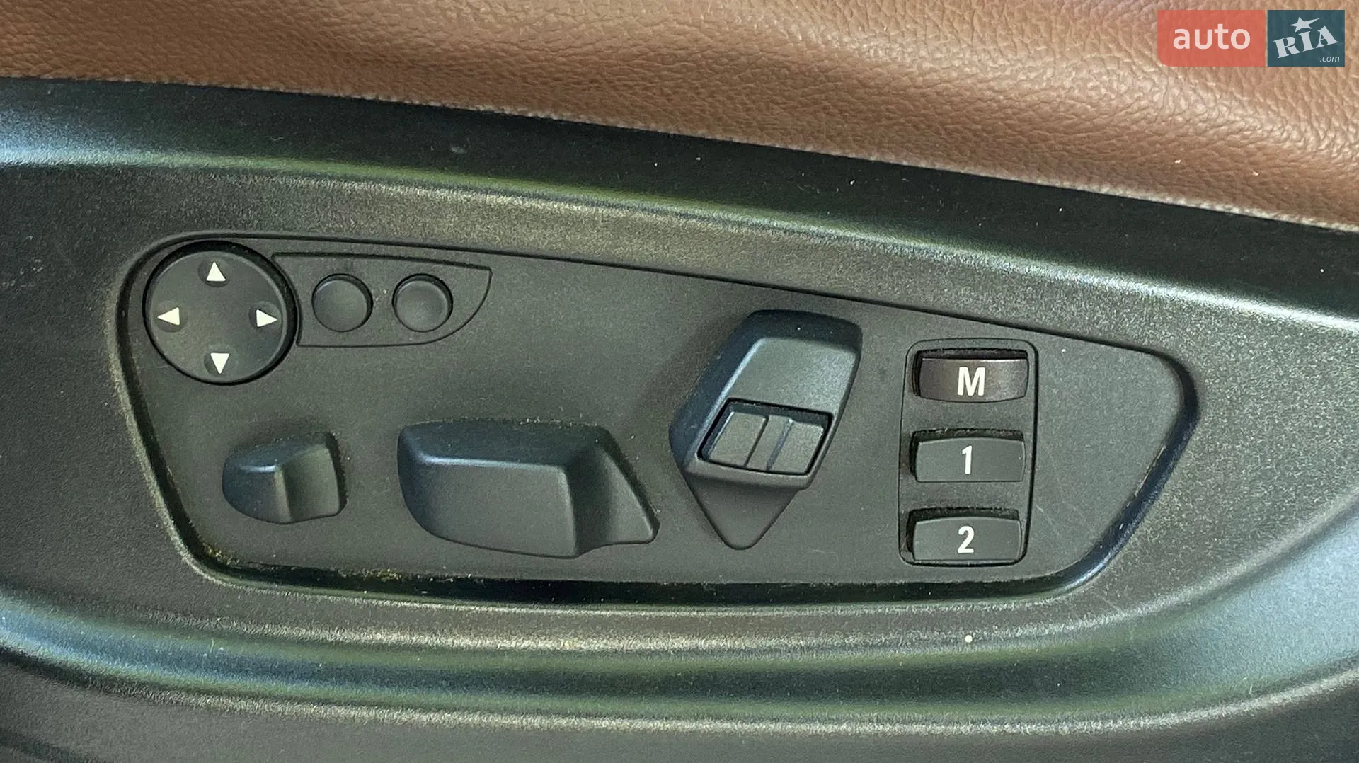 2010 BMW X5 - мініатюра 44
