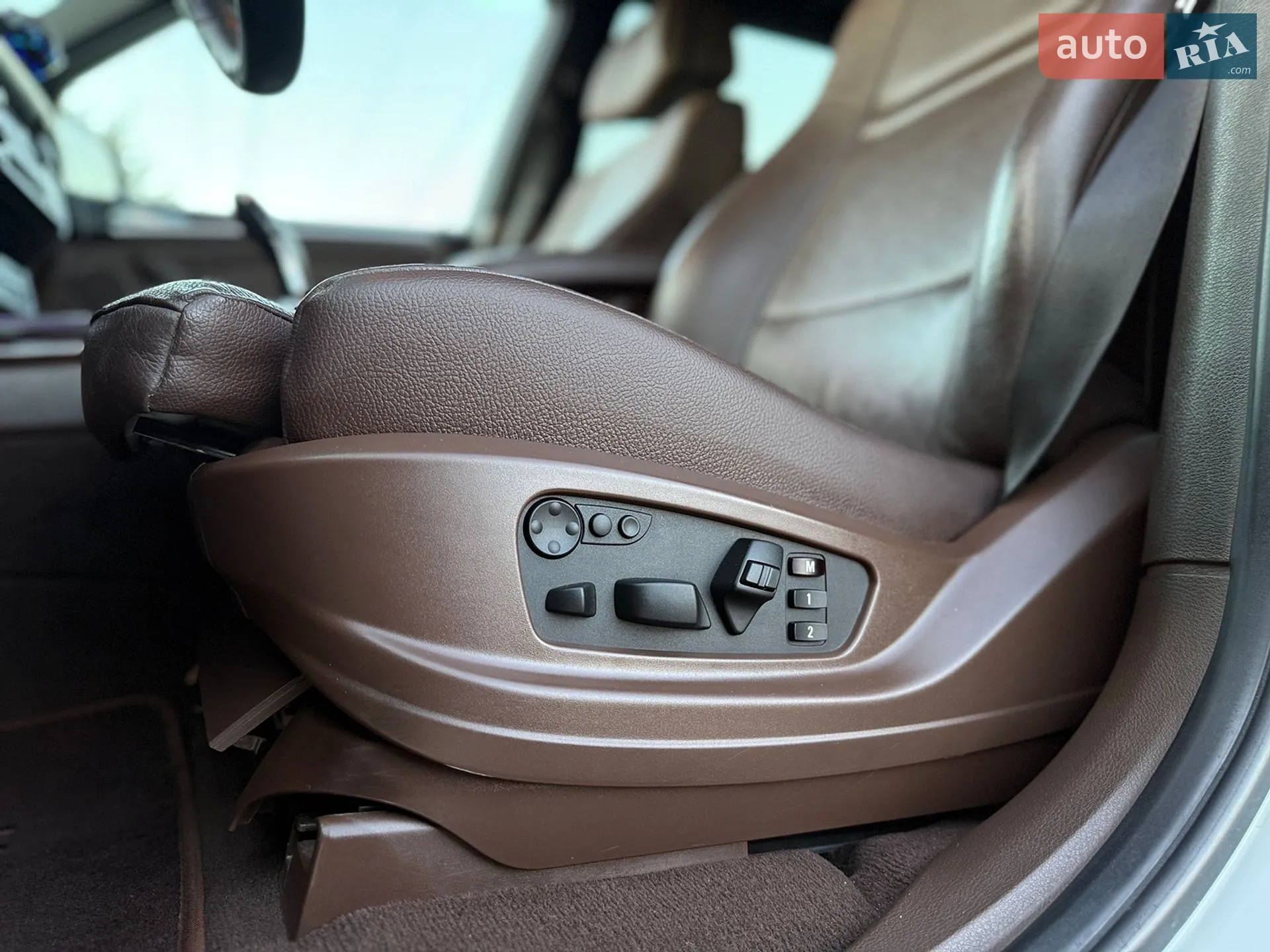 2010 BMW X5 - мініатюра 21