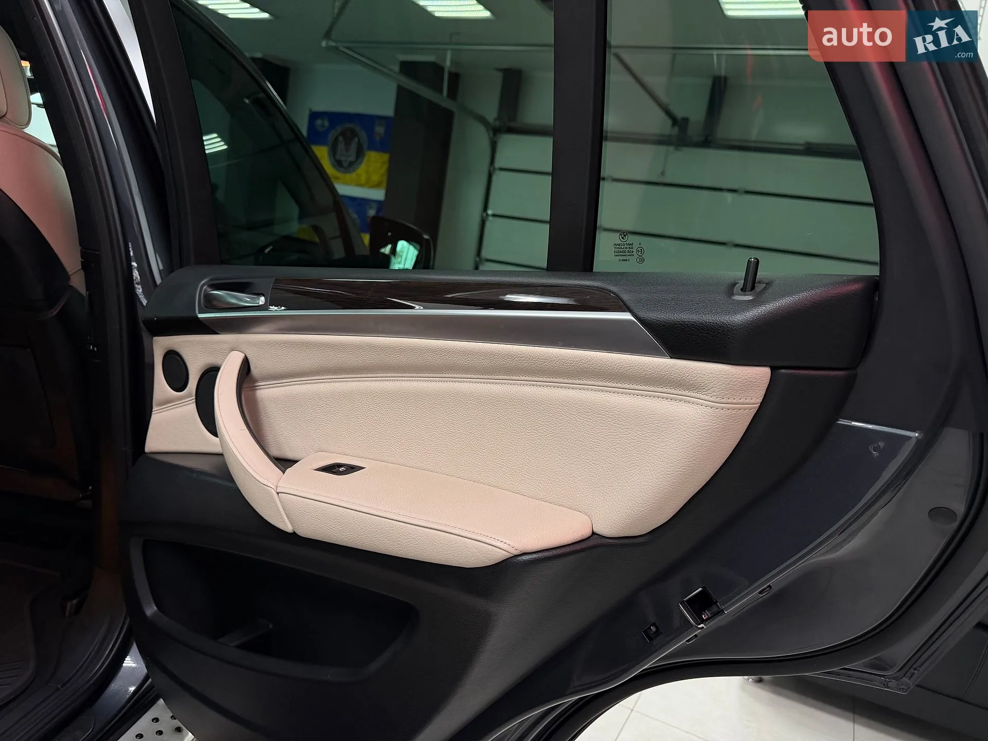 2012 BMW X5 - мініатюра 36