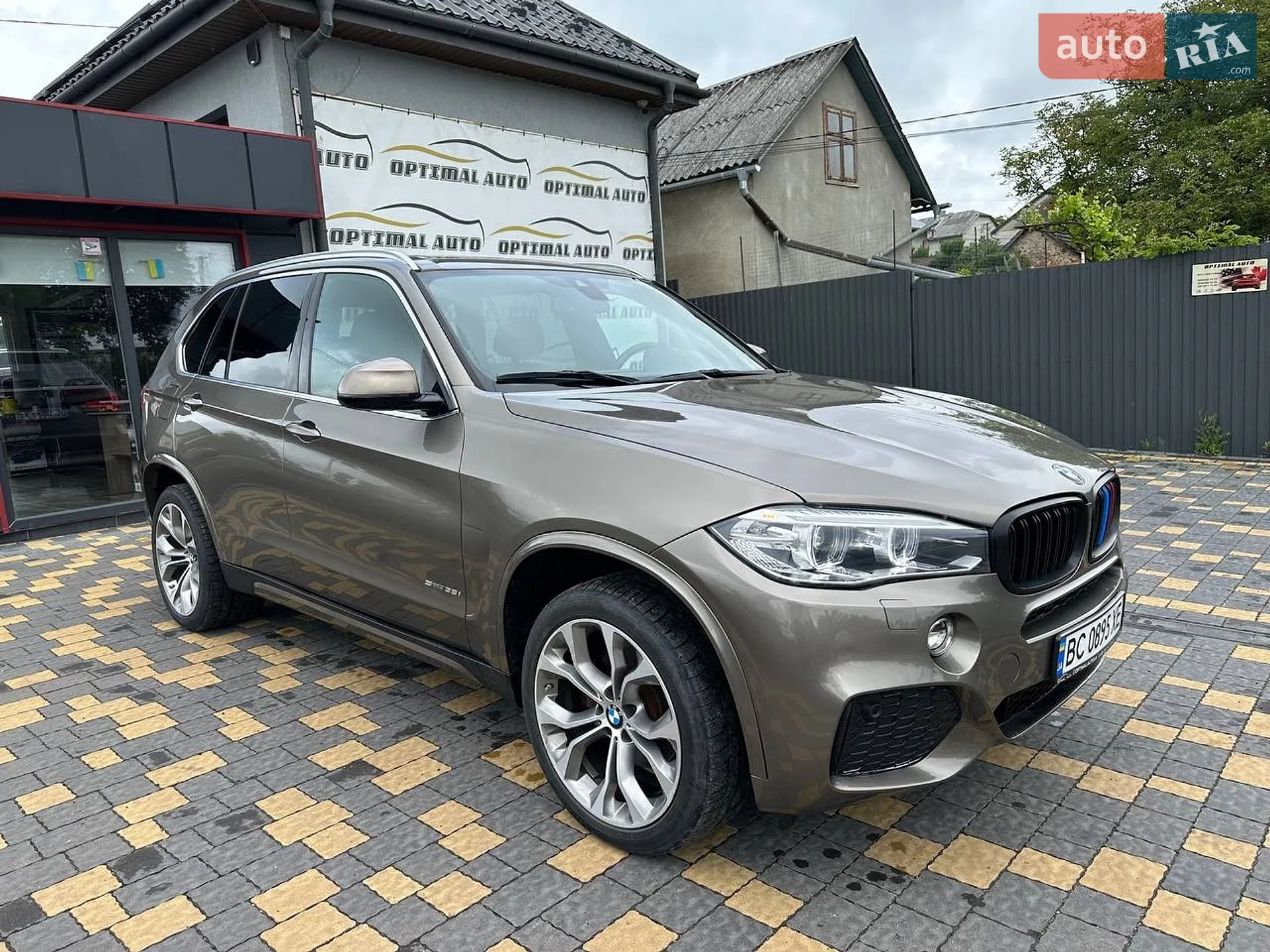 2017 BMW X5 - мініатюра 3