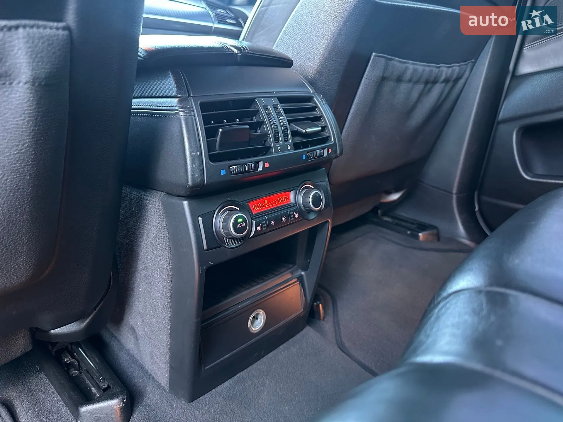 2010 BMW X5 - мініатюра 28