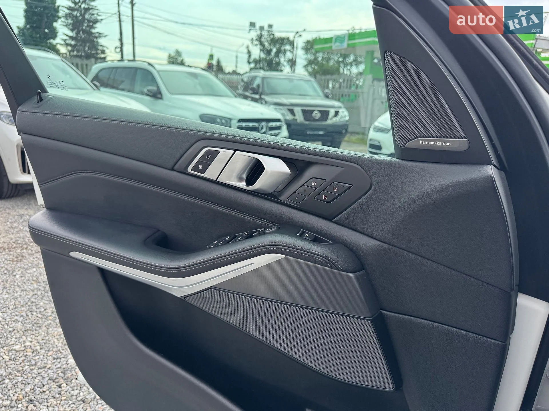 2020 BMW X5 - мініатюра 101