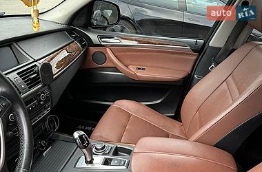 Внедорожник / Кроссовер BMW X5 2012 в Черновцах