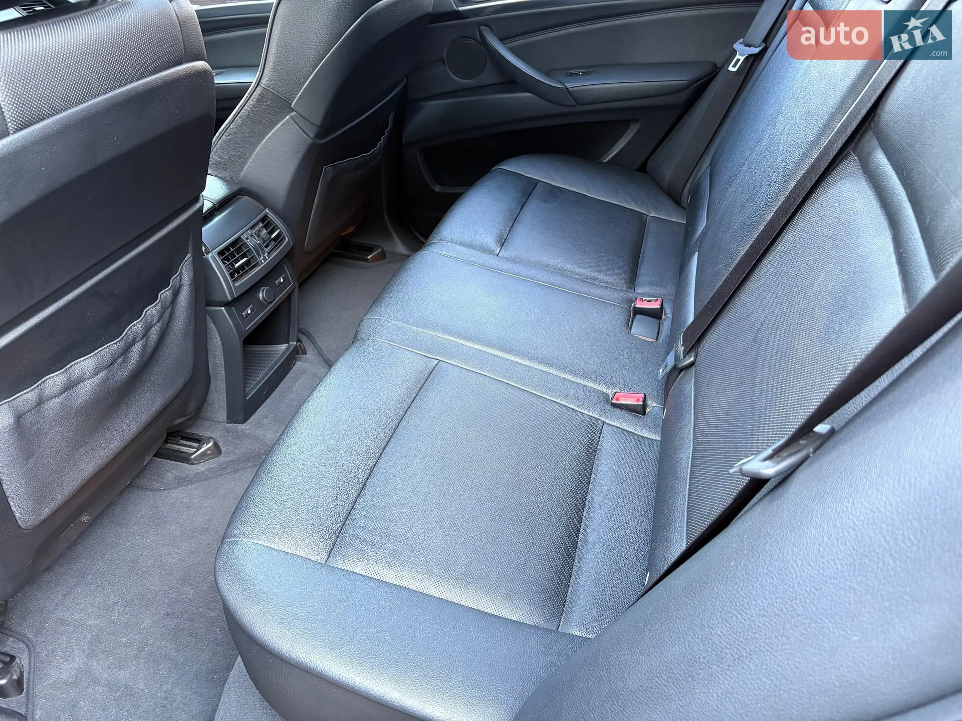2010 BMW X5 - мініатюра 22