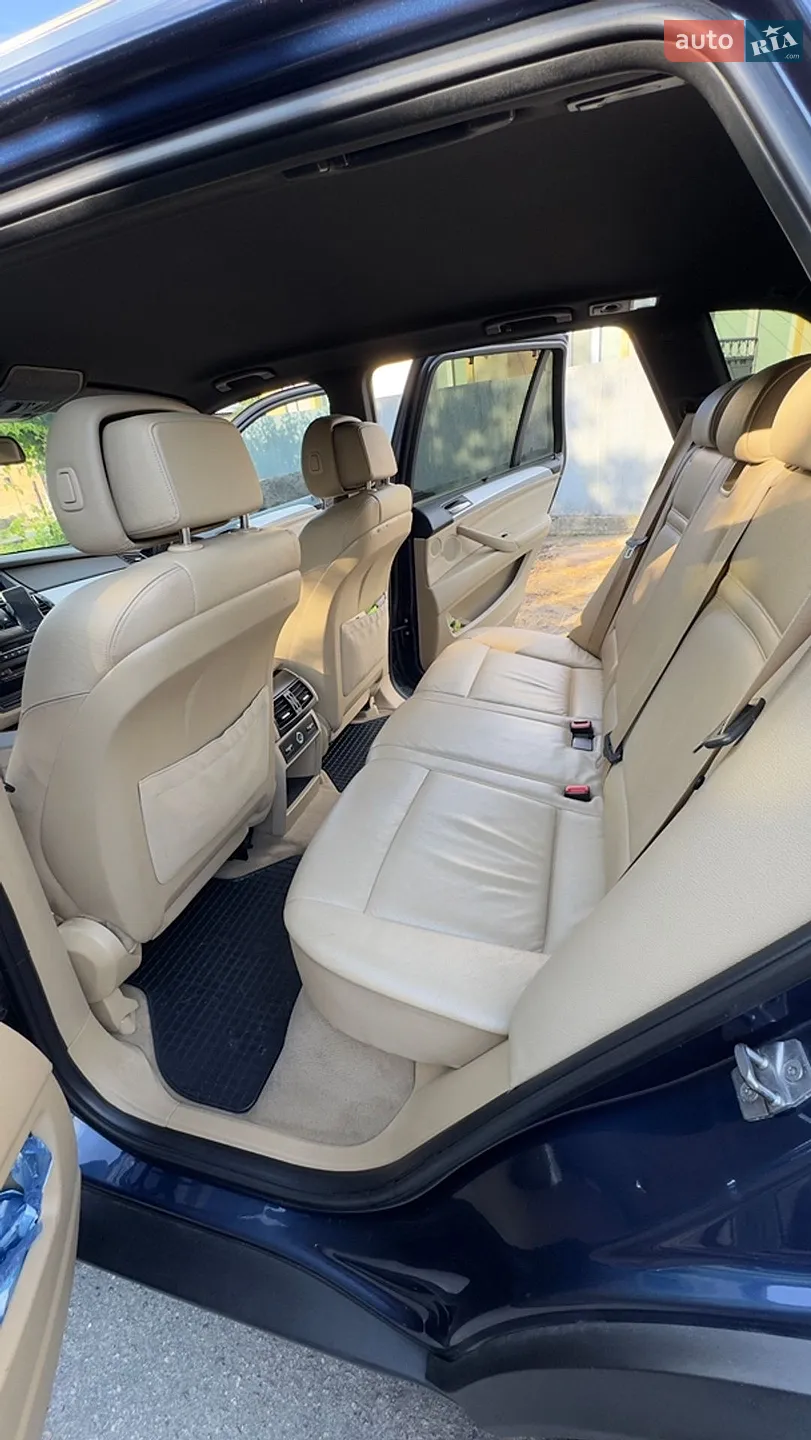2010 BMW X5 - мініатюра 11