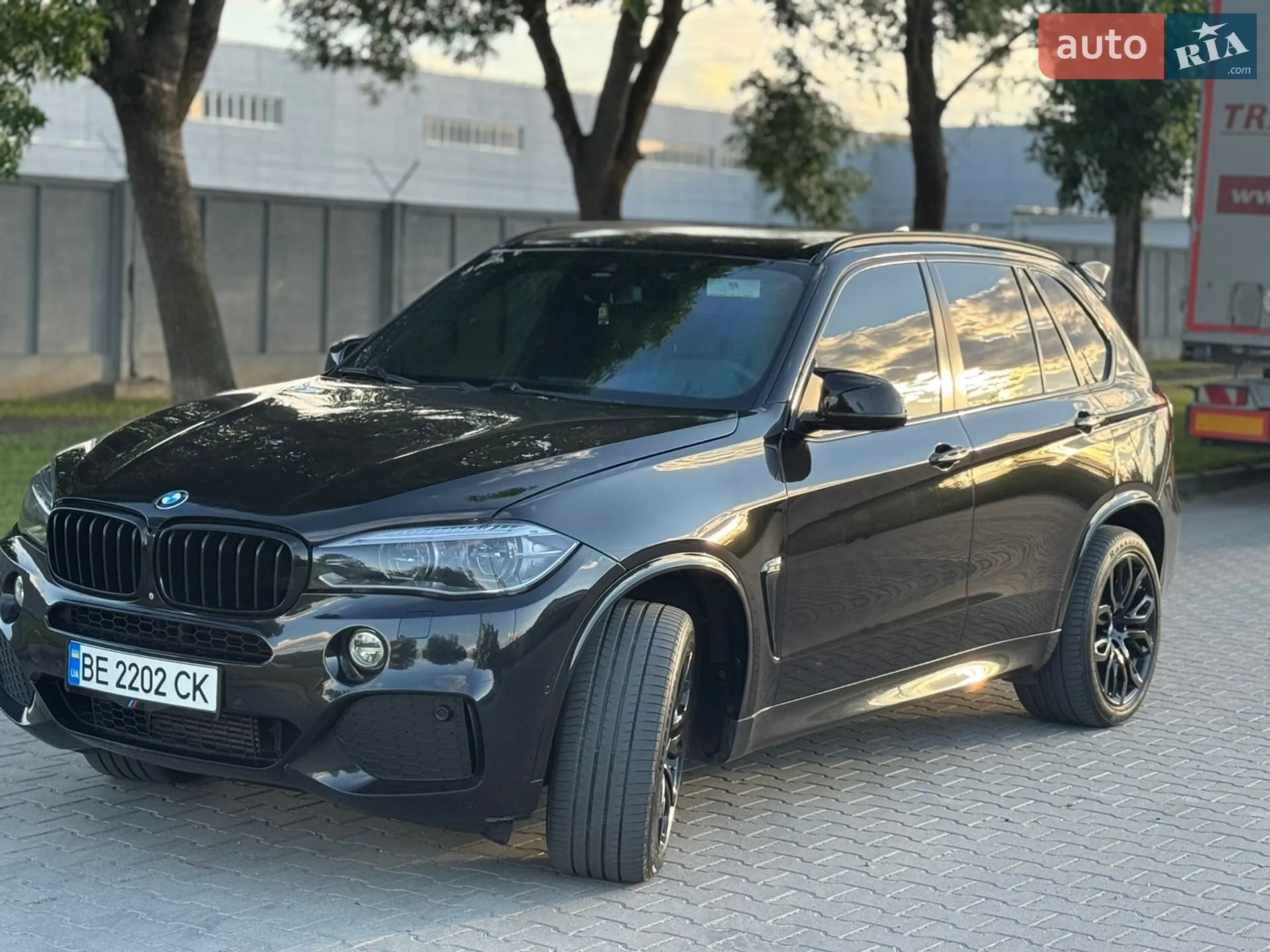 2015 BMW X5 - мініатюра 2