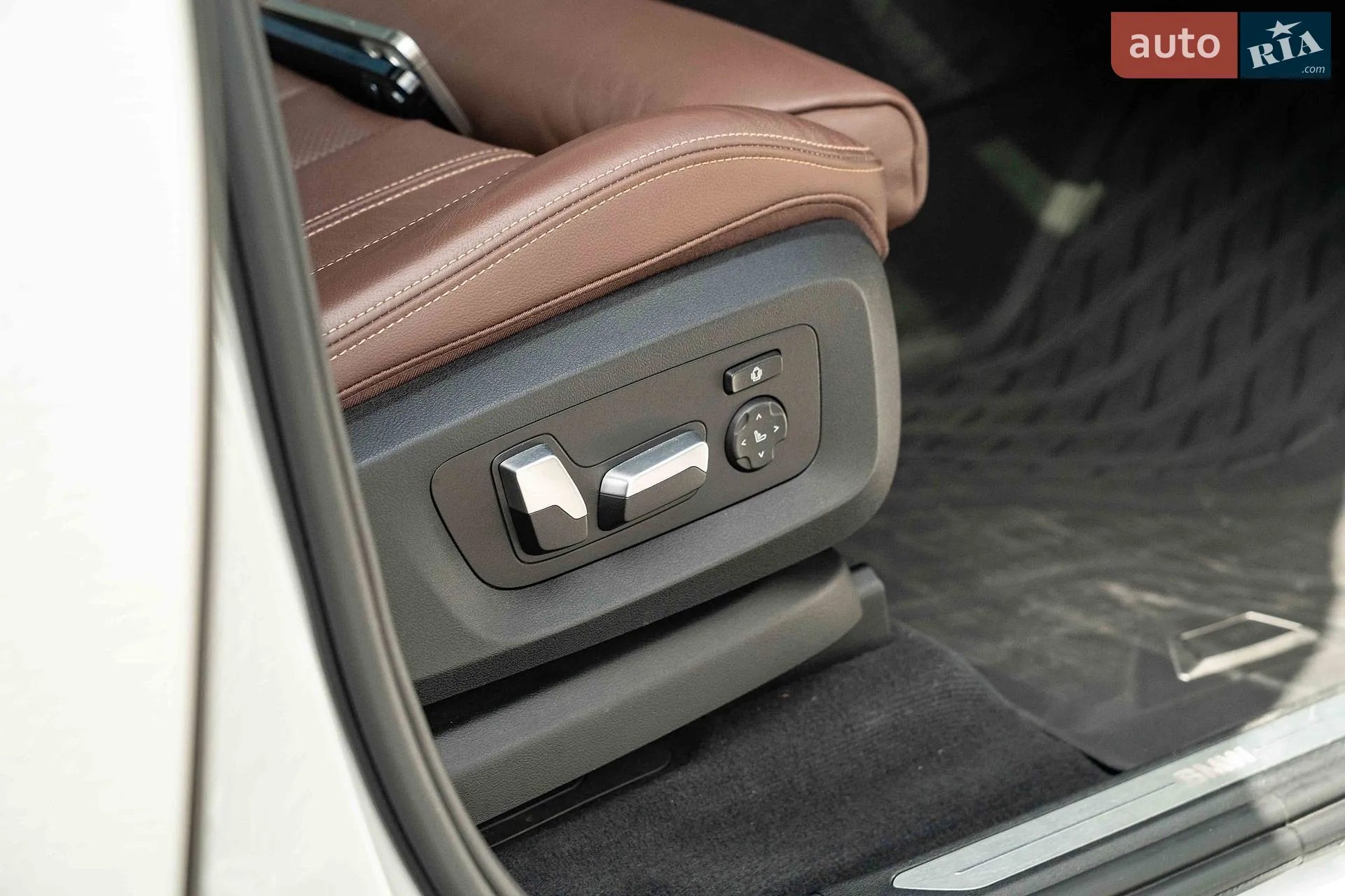 2019 BMW X5 - мініатюра 43