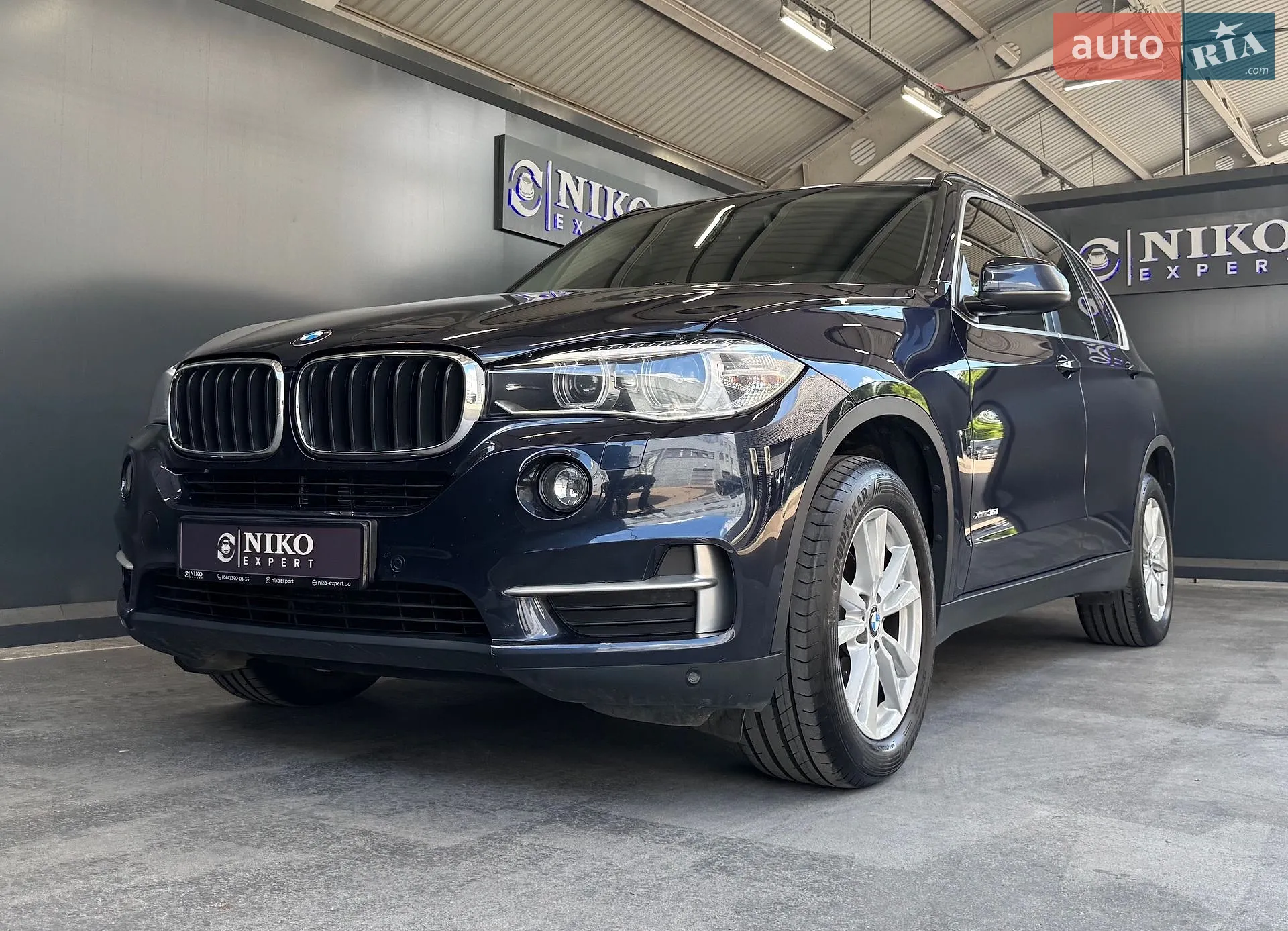 2017 BMW X5 - мініатюра 2