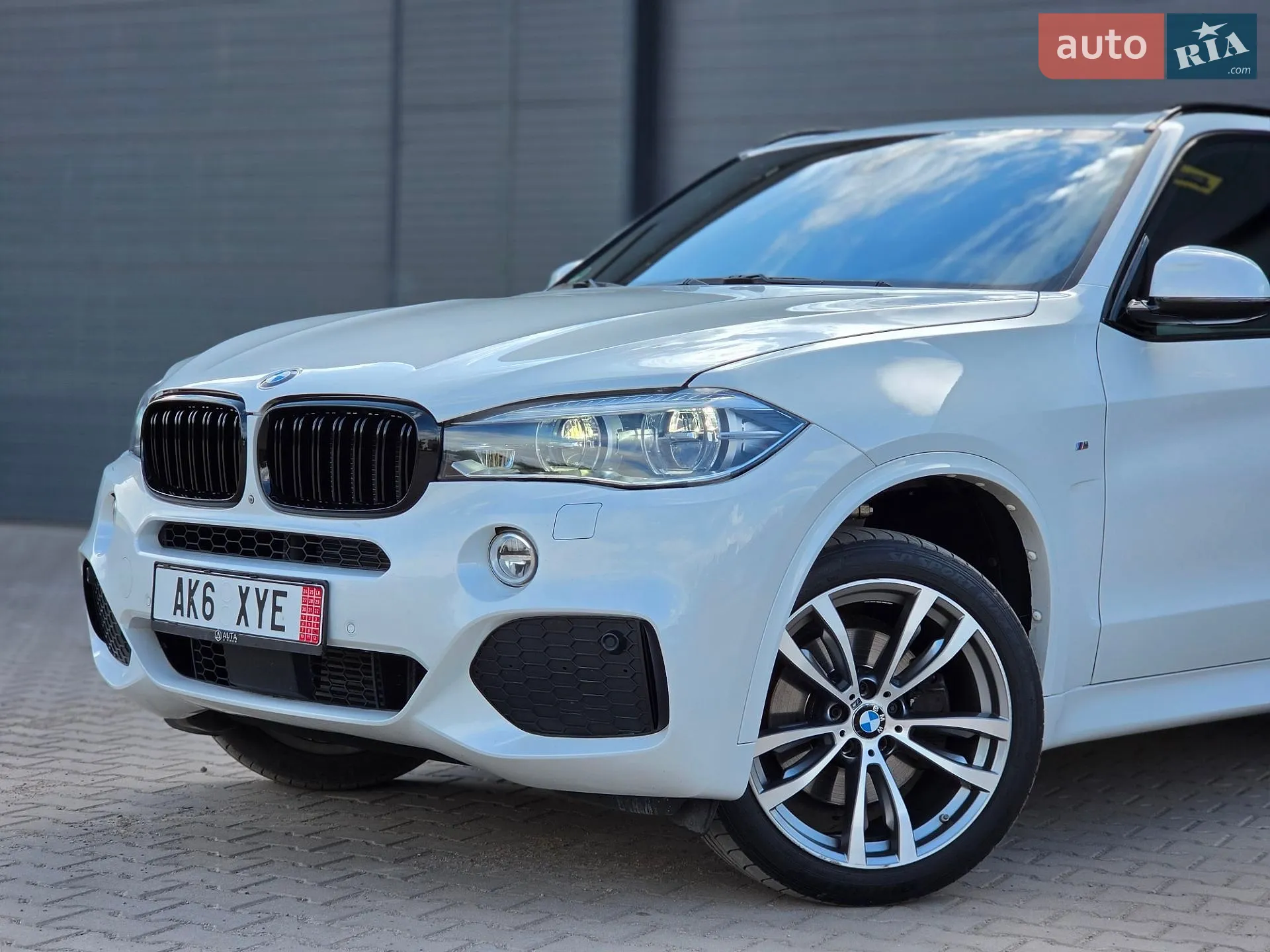 2017 BMW X5 - мініатюра 4