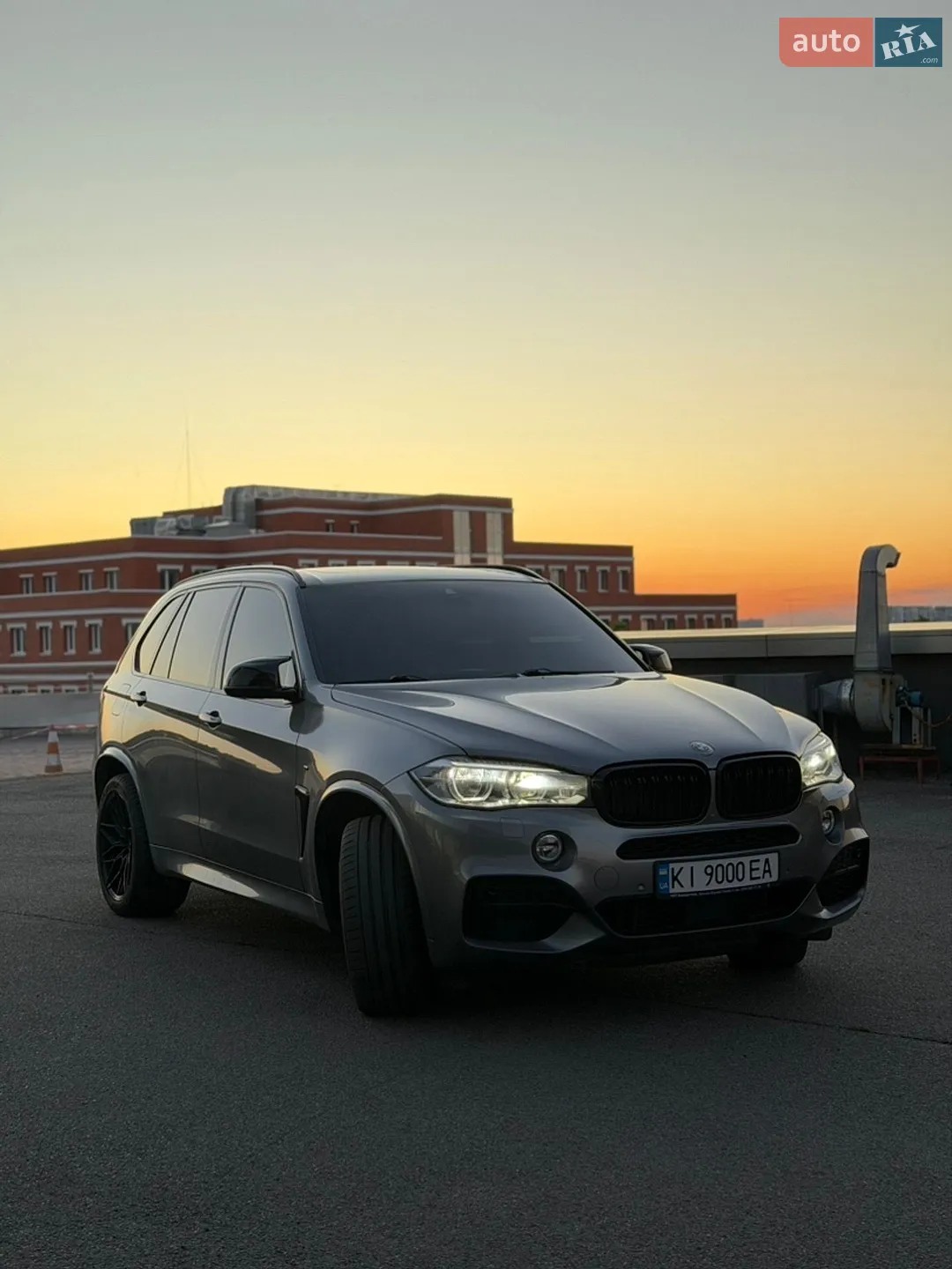 2016 BMW X5 - мініатюра 2