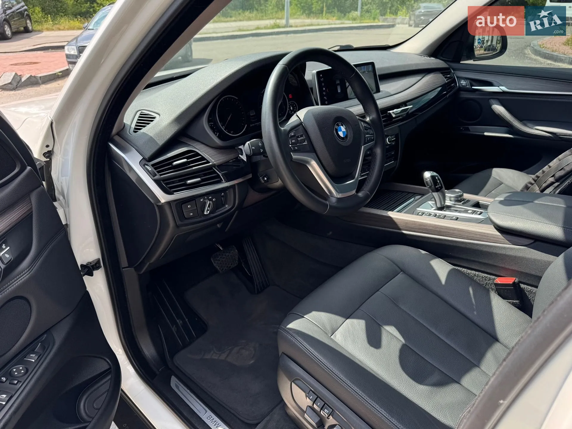 2017 BMW X5 - мініатюра 15