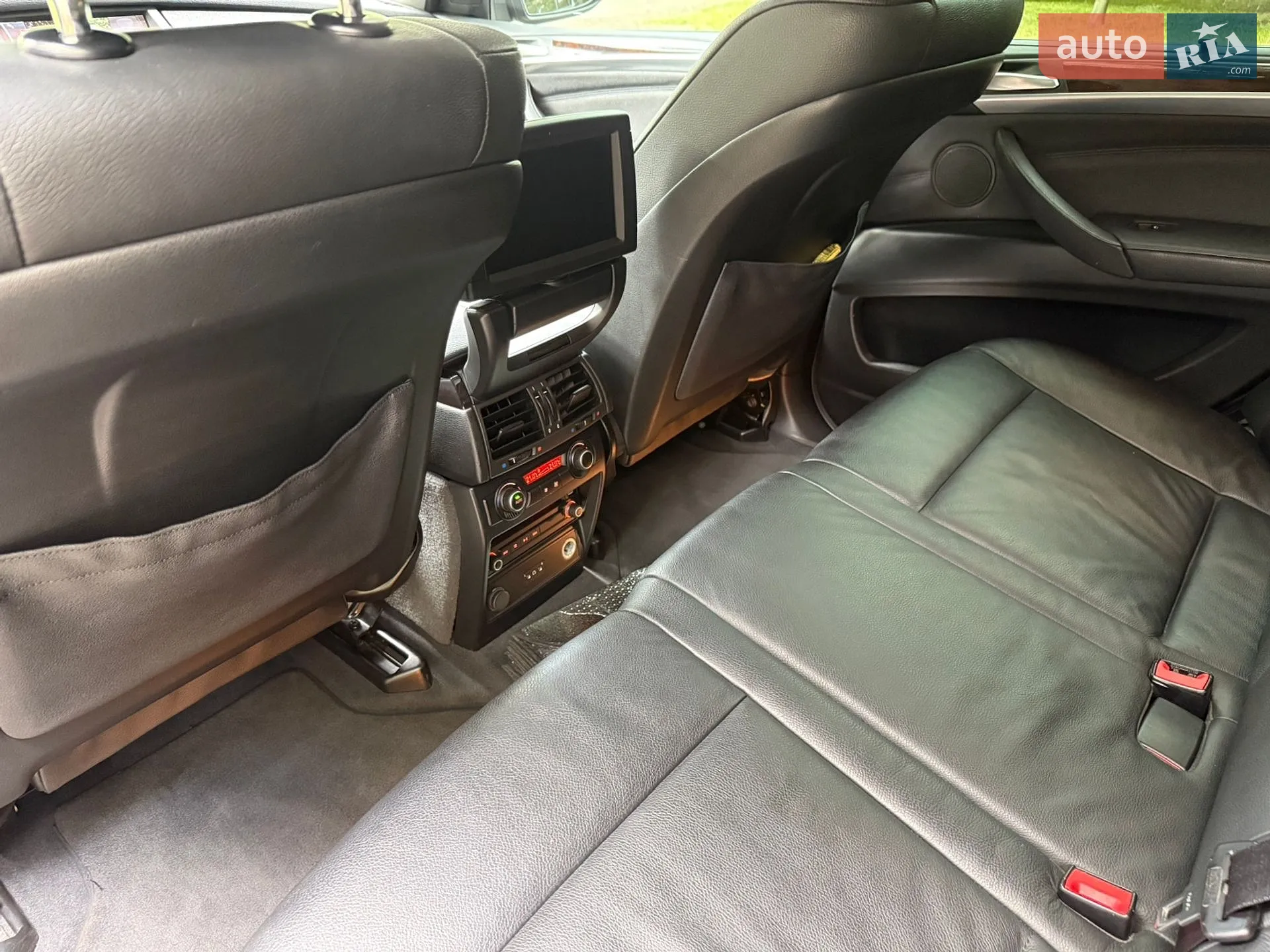 2010 BMW X5 - мініатюра 7