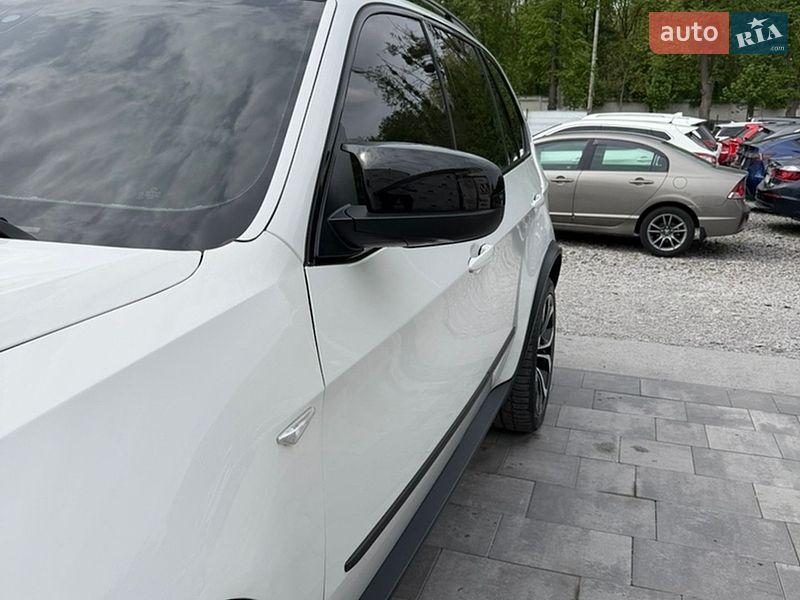Позашляховик / Кросовер BMW X5 2011 в Вінниці