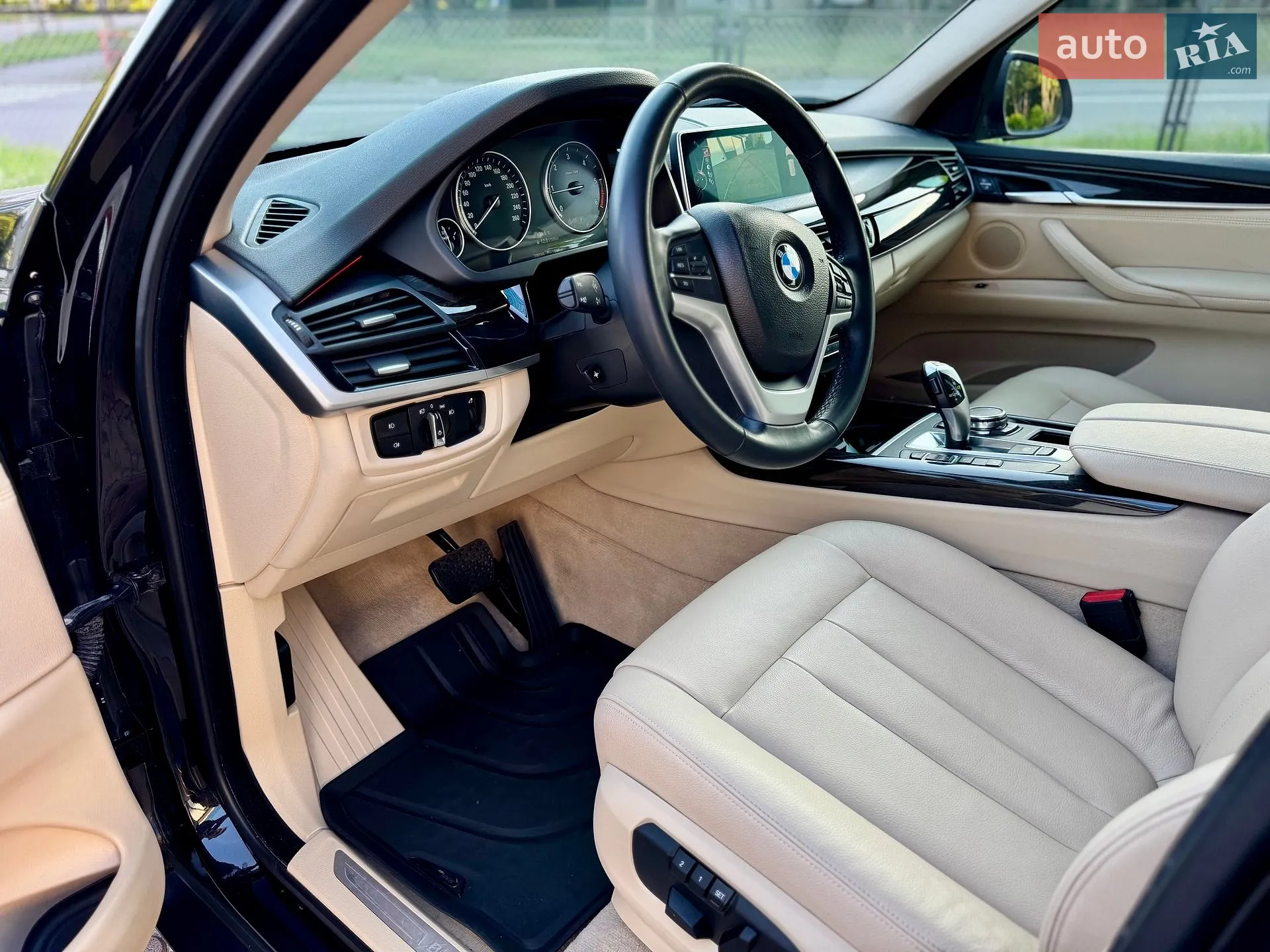 2015 BMW X5 - мініатюра 17