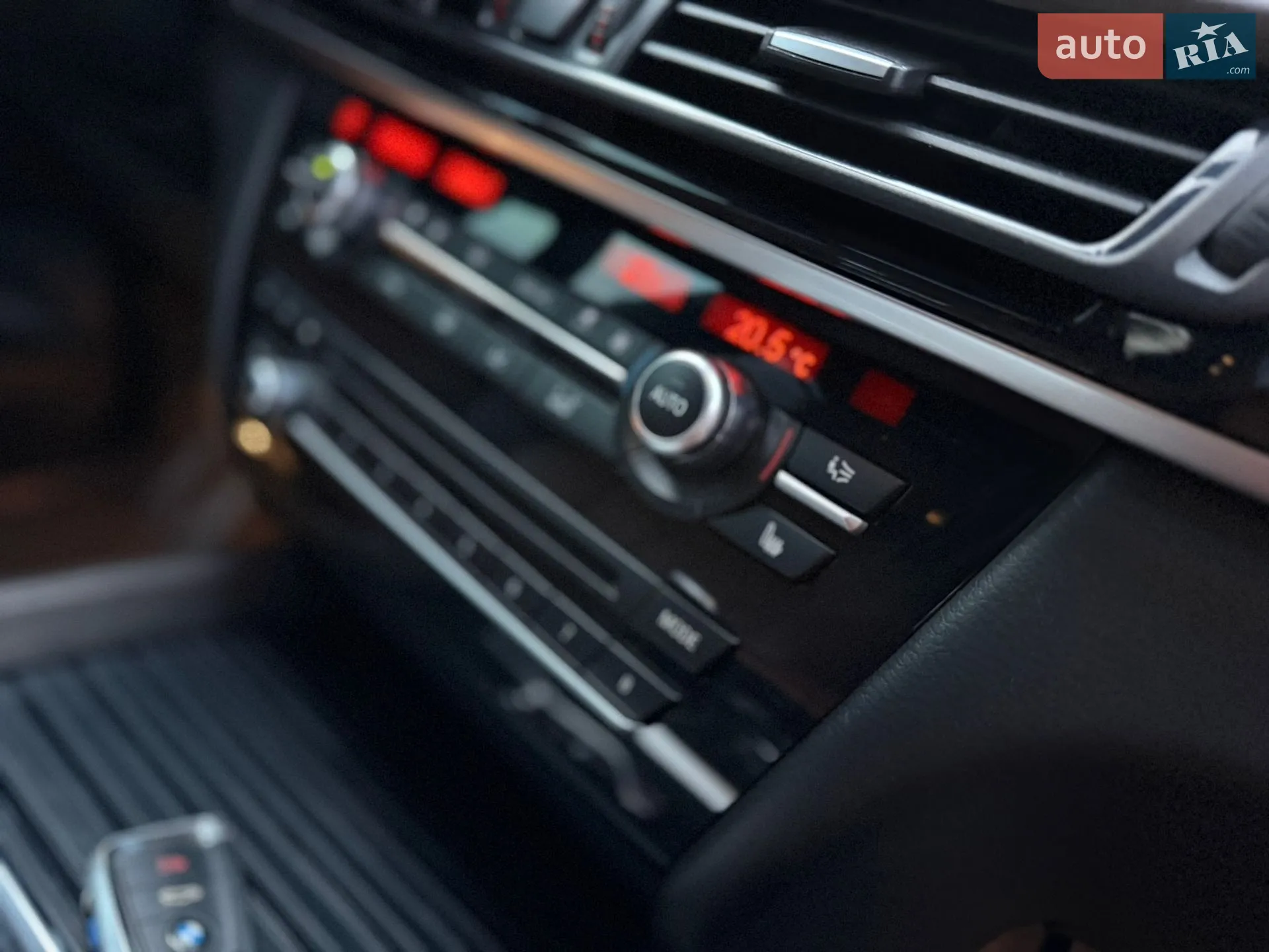2015 BMW X5 - мініатюра 63