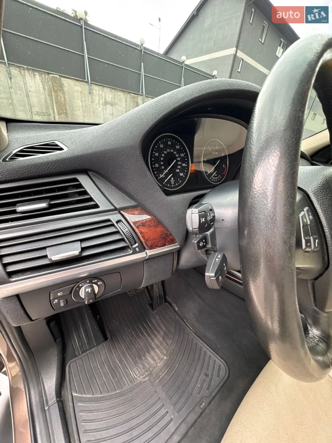 2011 BMW X5 - мініатюра 16