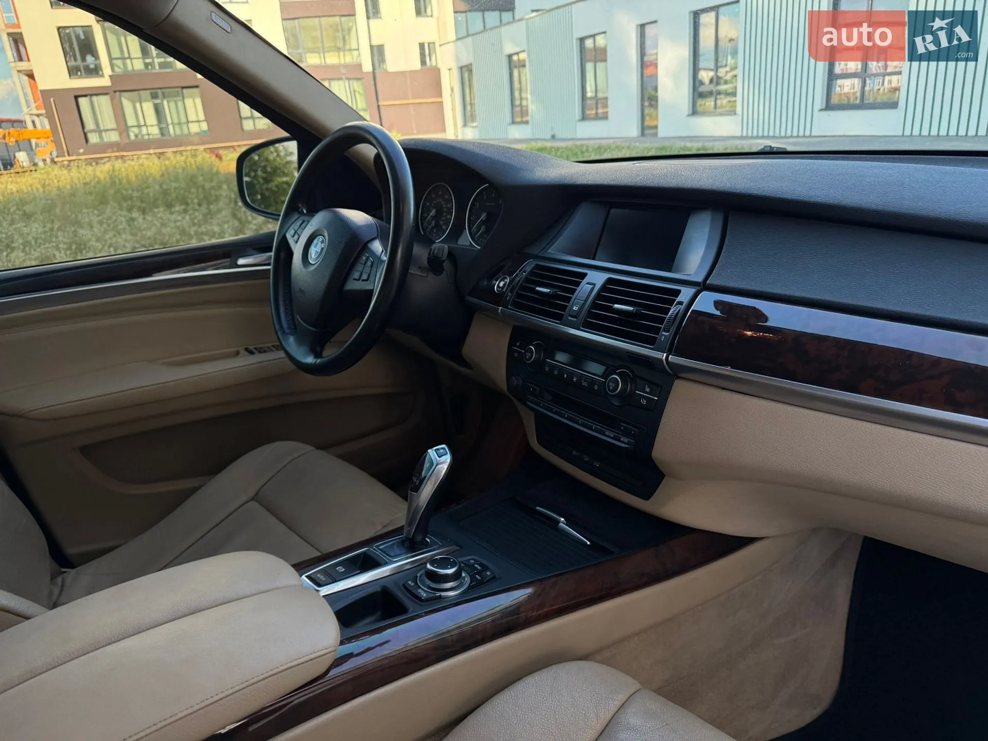 2010 BMW X5 - мініатюра 38
