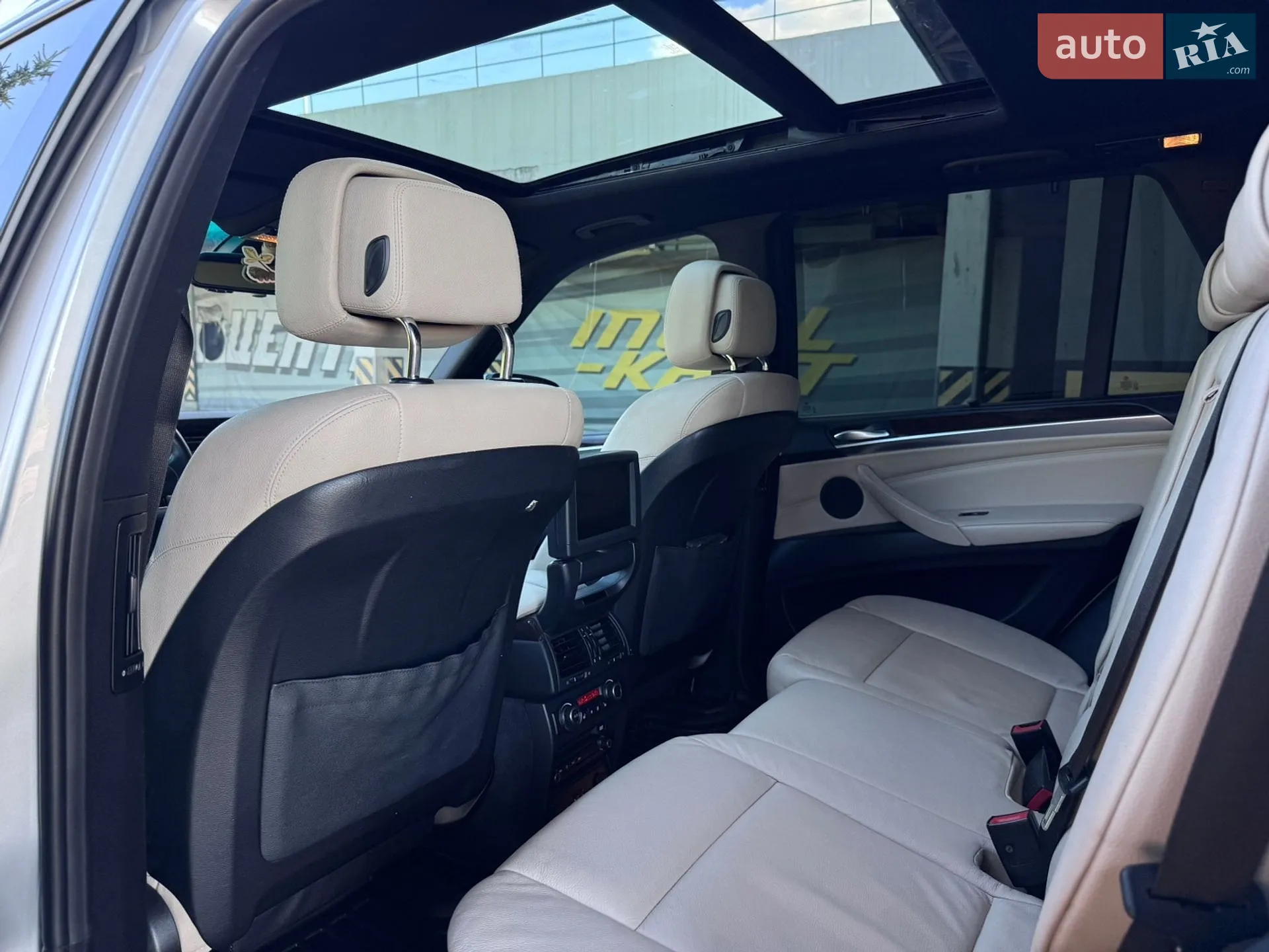 2011 BMW X5 - мініатюра 37