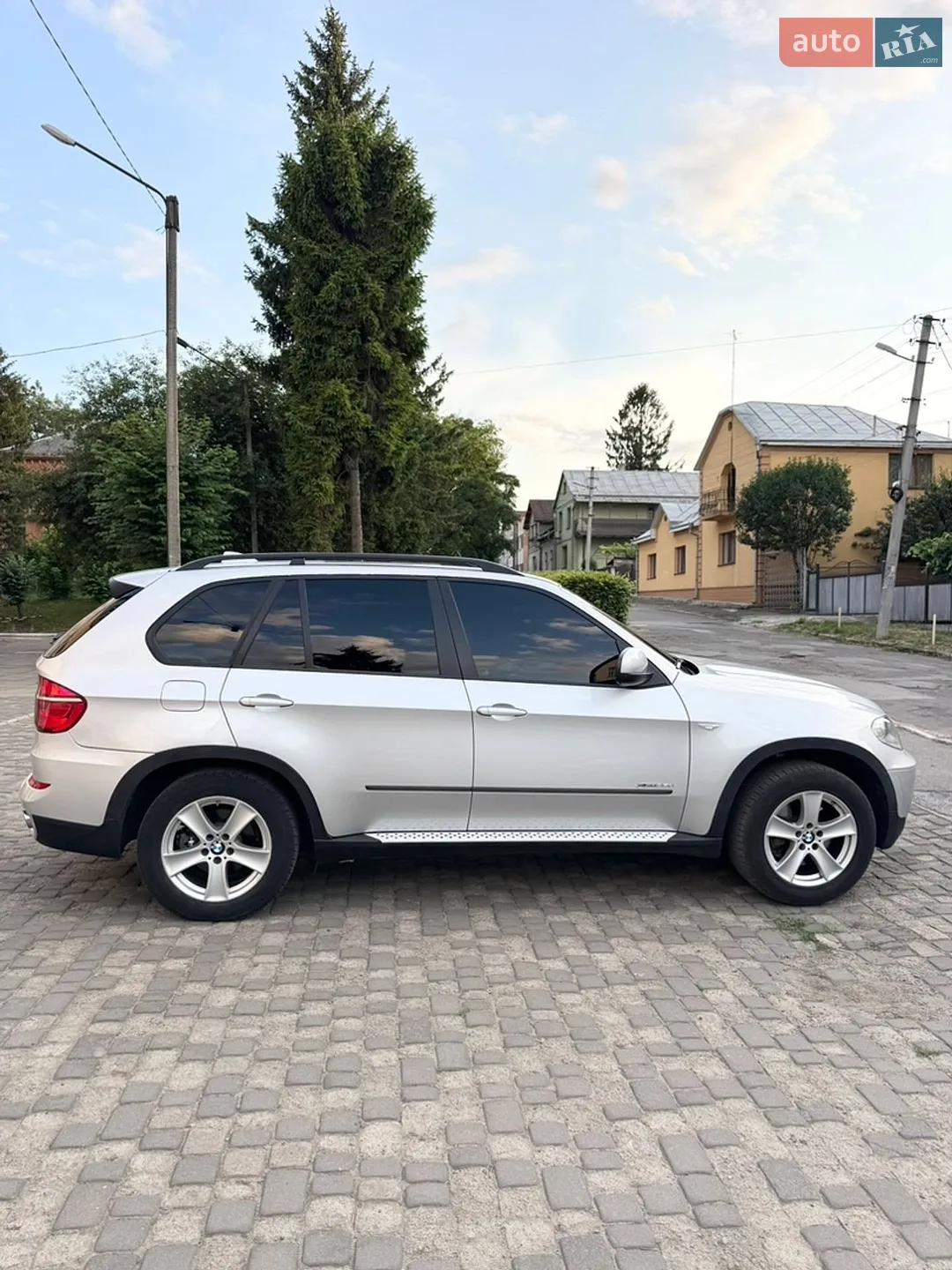 2010 BMW X5 - мініатюра 3